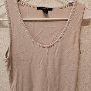 Tahari Ribbed Scoop Neck Crop Tank in Beige